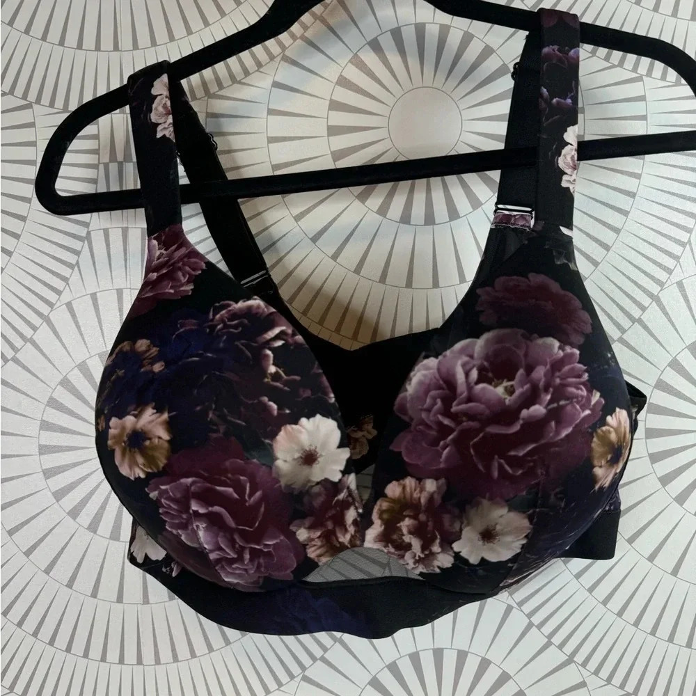 Cacique Women’s Lightly Lined Plunge Bra Black Purple Floral Size 44D